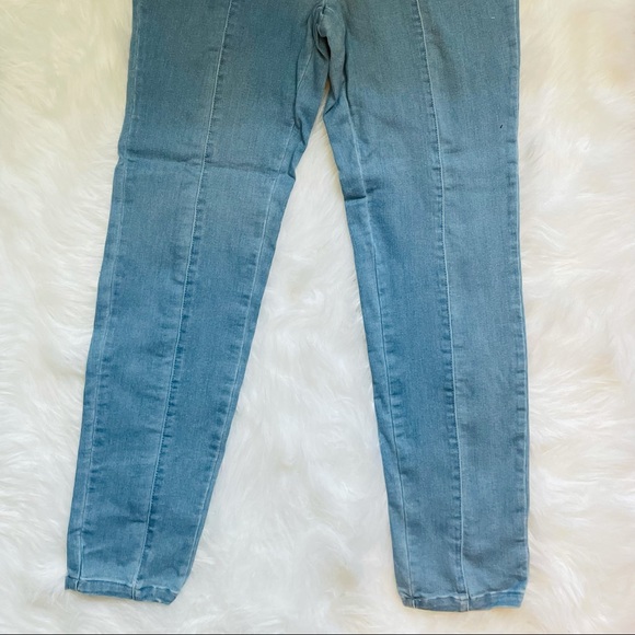 NEW TRENDY MEDIUM WASH DENIM WOMEN HIGH WAIST JEANS GOLD BUTTON DETAILS - Picture 9 of 9